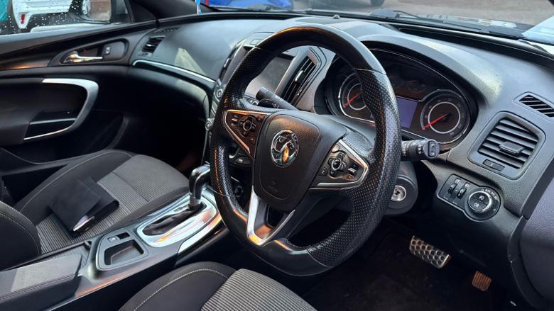 Vauxhall Insignia 2.0 CDTi [170] SRi Vx-line Nav 5dr Auto Diesel Hatchback